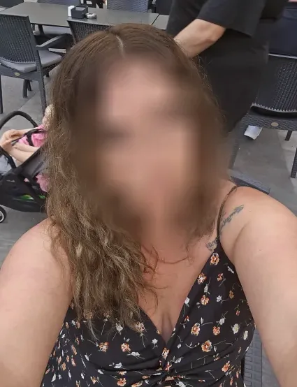Abril, 36 años