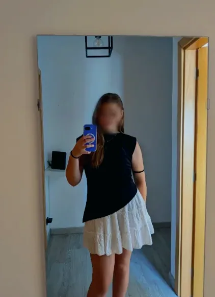 Isabel, 18 años